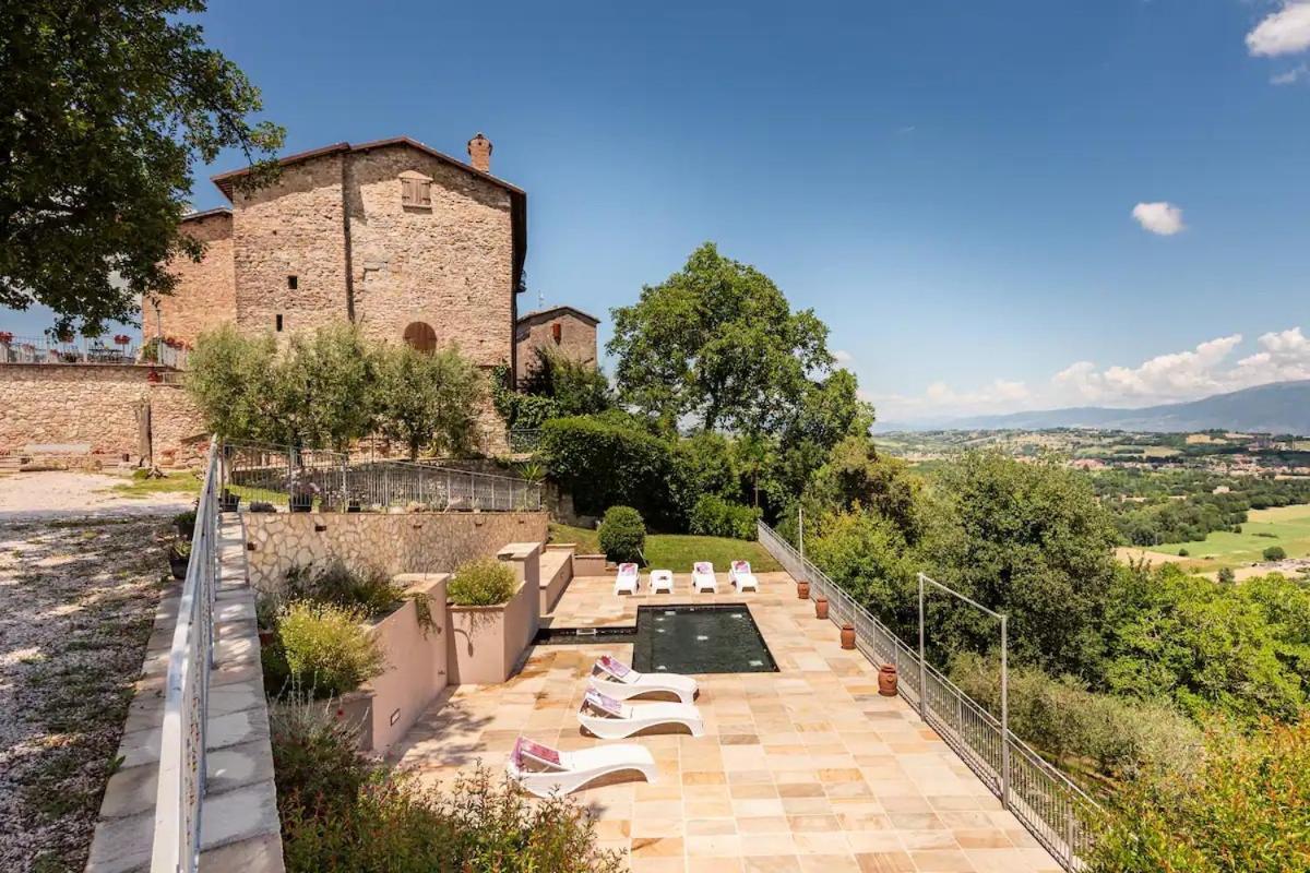 CrocemaroggiaIl Castello Di Perchia公寓式酒店 外观 照片