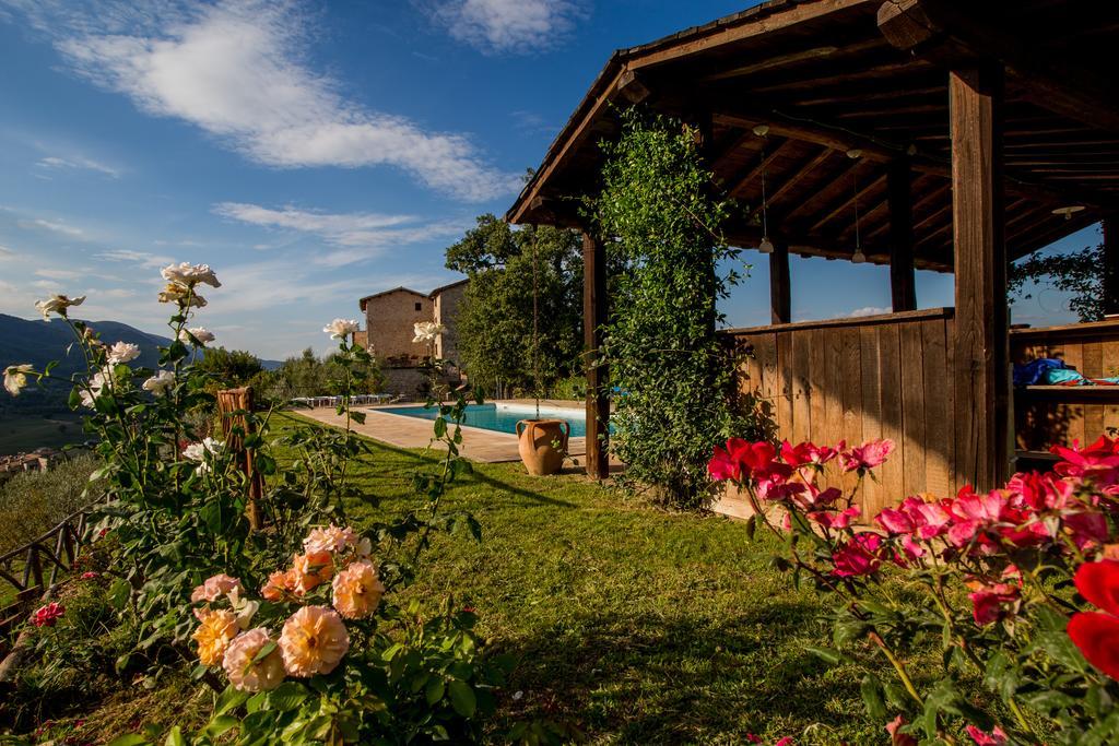 CrocemaroggiaIl Castello Di Perchia公寓式酒店 外观 照片