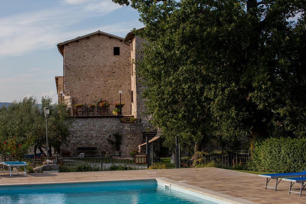 CrocemaroggiaIl Castello Di Perchia公寓式酒店 外观 照片
