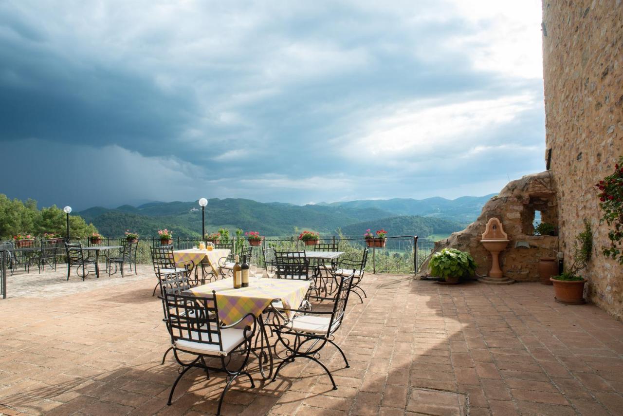 CrocemaroggiaIl Castello Di Perchia公寓式酒店 外观 照片